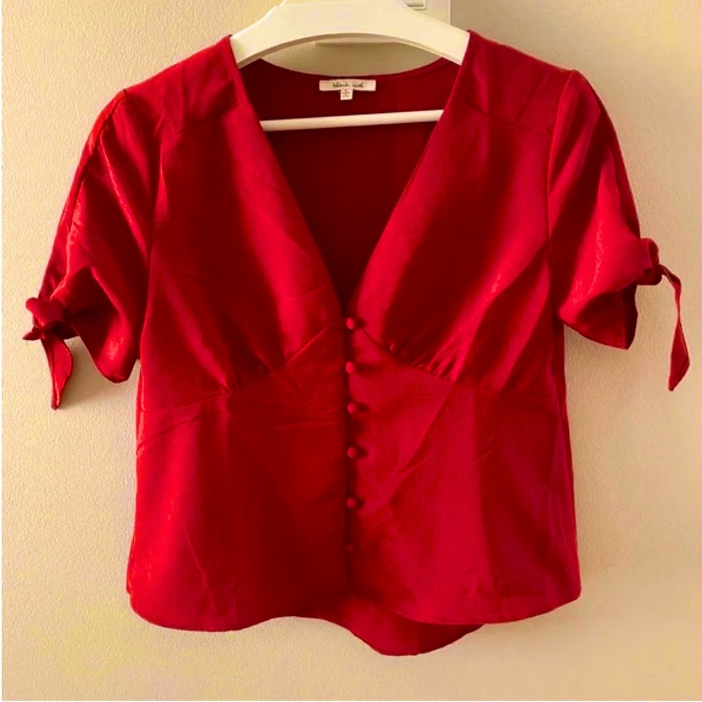Bleh Ciel bright red buttoned top